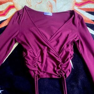 crop top fits very well by the waist.